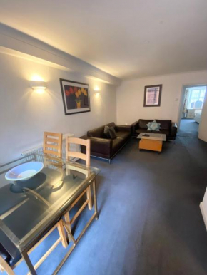 Mayfair Spacious Apartment